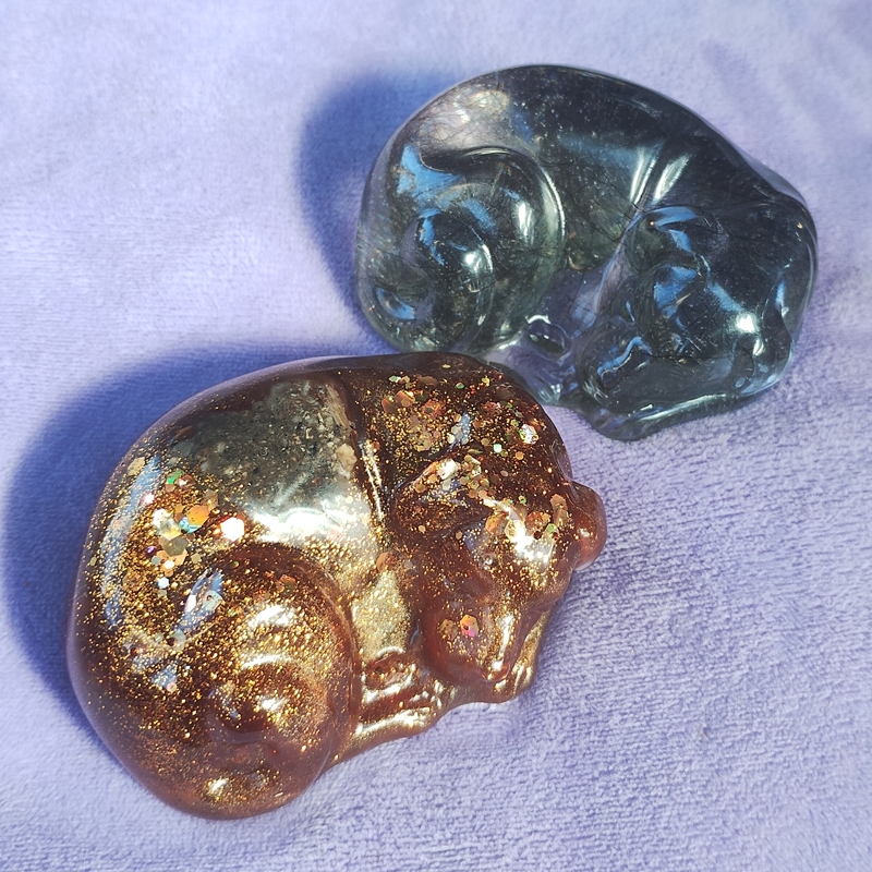 Custom Resin Pet Memorial Smooth Sleeping Dog Statue