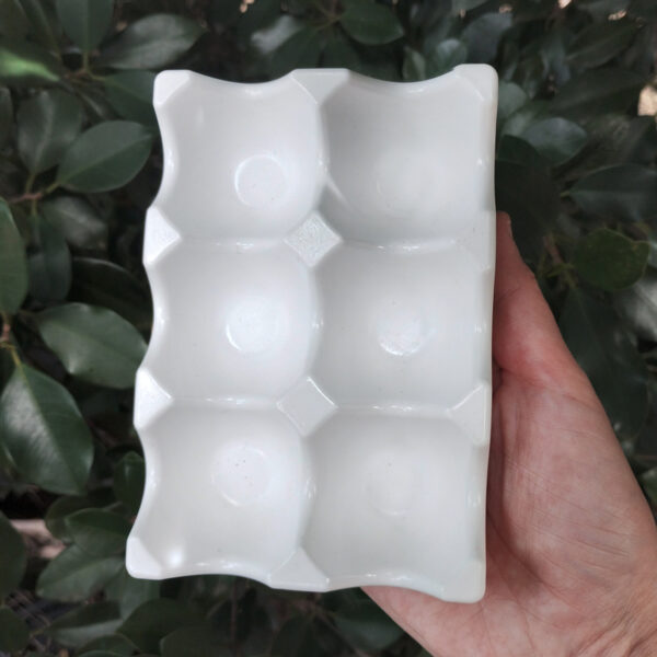 Handmade Eco Resin Egg Holder (6 Egg Capacity) - Image 3